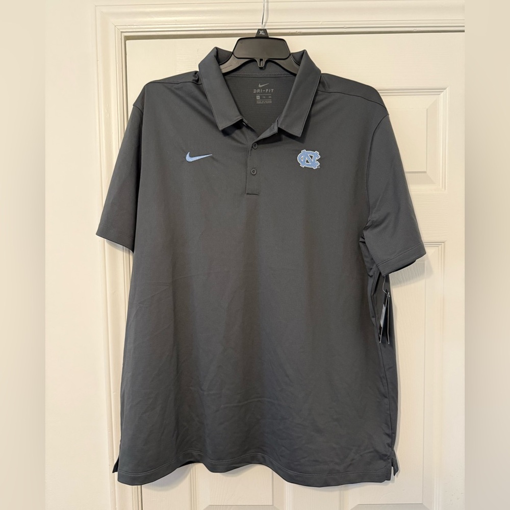 Nike UNC Tar Heels polo. Size XXL. NWT.